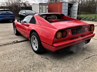 Ferrari 328 GTS z roku 1987 - 6