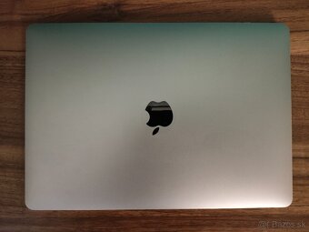 MacBook Pro 2020 | i7 • 32GB • 512GB SSD - 6