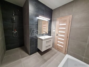 Moderný zariadený 4-izbový rodinný dom - novostavba - 6