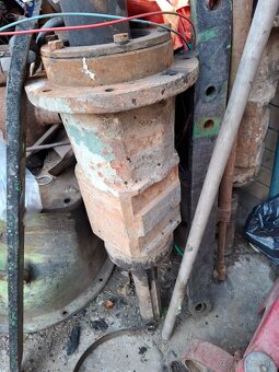 Diely zetor 25 - 6