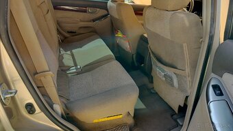 Toyota Land Cruiser 120 - 6