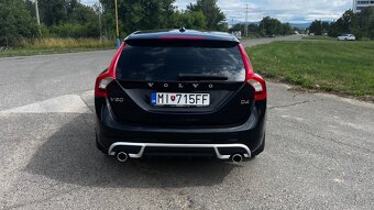 Volvo v60 D4 R-design 2.0 R5 120kW - 6