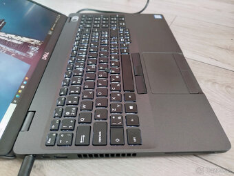 workstation Dell 3541 - Xeon 6-core, 32GB RAM, SSD, Quadro - 6