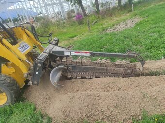 Ryhovanie ,drazkovanie trencher -pripojky vody ,elektriky - 6