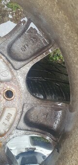 Predam pneumatiky 205/70 R15 a hlinikove disky na SUZUKI - 6