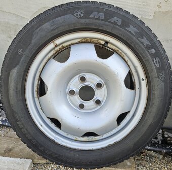 Originálna zimná sada na VW T5 - 5x120 r17 + 215/60 r17C - 6