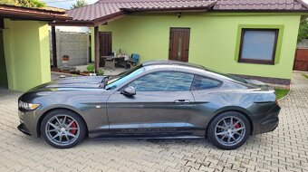 Ford Mustang 3,7 - 6