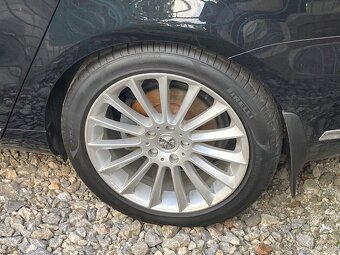 235/45r18 - 6