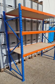 Priemyselný policovy regal , regale. - 6