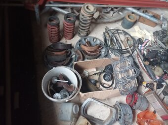 Predám Wartburg 353 - 6