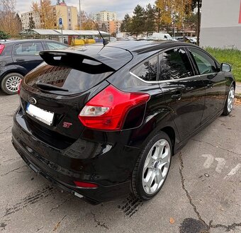 Ford Focus ST line - 6