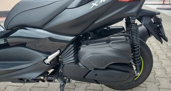 Yamaha Xmax 400 Iron Max - 6