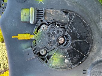 Nádrž AD Blue VW Passat B8 - 6