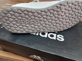 Adidas VS Switch 3K... - 6