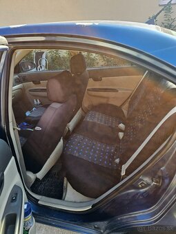 Hyundai accent - 6