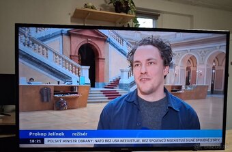 Predám 3D LED SMART TV SAMSUNG UE40F6340SS - 6