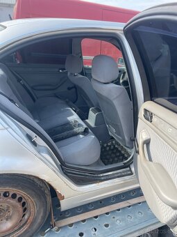 Rozpredam BMW e46 323i 125kw - 6