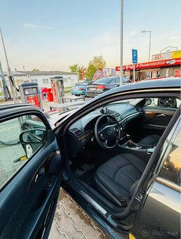 MERCEDES-BENZ E200 KOMPRESOR 120KW - 6