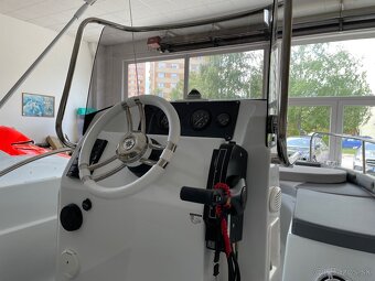 Motorový čln Easy 500 - 6