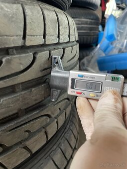 215/40 R17 dunlop - 6