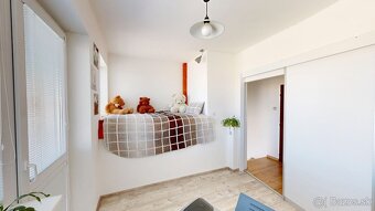 PINK Reality - NOVÁ CENA - na predaj poschodový rodinný dom - 6