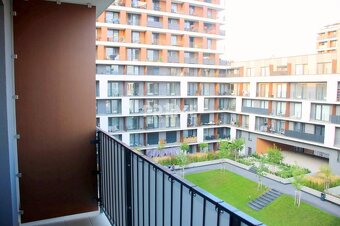 Pekná Garsónka, REKONŠTRUKCIA, BALKÓN, Zuzany Chalupovej, Pe - 6