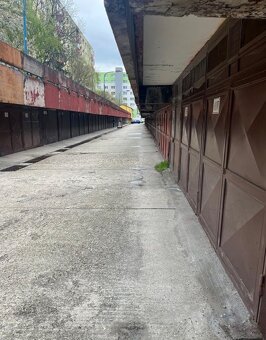 Garáž 13m2 na Bebravskej ulici BA II PREDAJ - 6