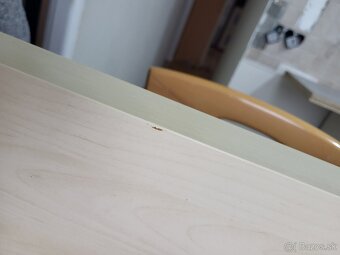 Poličky vo veľmi dobrom stave - 6