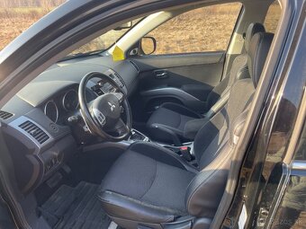 Predám MITSUBISHI Outlander - 6