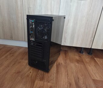 Predám zachovalý počítač - 6