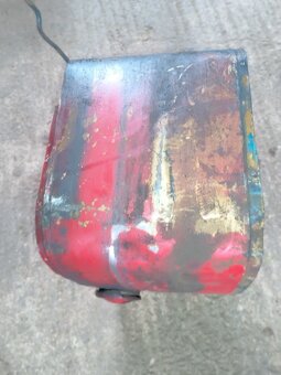 Nadrz paliva zetor - 6