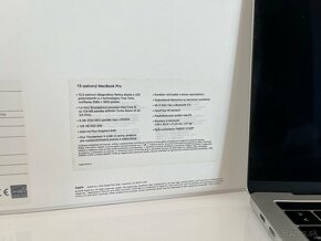 Predám Macbook Pro 13" model 2019 - Stireborný - 6