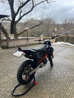 KTM 690 ENDURO R - 6