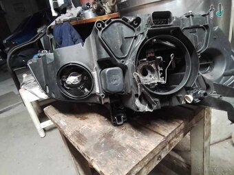 ORIGINAL BMW X5 E70 ĽAVÉ PREDNÉ XENÓNOVÉ SVETLO 7158929 - 6