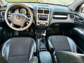 Kia Sportage 2.0 CRDi 4x4 - 6