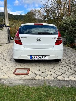 Hyundai i30 1.6 benzín - 6
