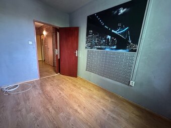 3izb. čiastočne rekonštruovaný byt, sídlisko JUH, Nové Zámky - 6