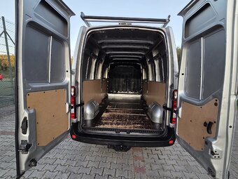 Predám zánovnú dodávku Renault Master - 6