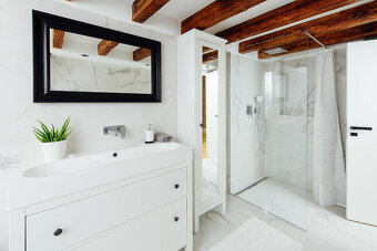 EXKLUZÍVNY BYT V HISTORICKOM CENTRE - 6