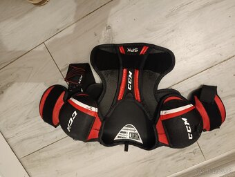 Hokejova výstroj,korčule - 6