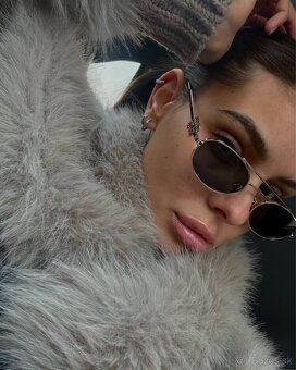 Slnecne damske okuliare Miu Miu v dvoch farbach - 6