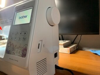 Brother SE600 - 6