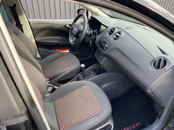 Seat Ibiza 1.2i 51kW, rok výroby 2010, centrálne zamykanie - 6