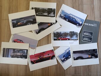 Prospekty Saab a Volvo 50. až 90. léta. - 6