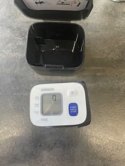 Ručný tlakomer omron rs2 - 6