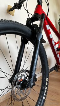 Trek Procaliber 6 2024 L červený - 6