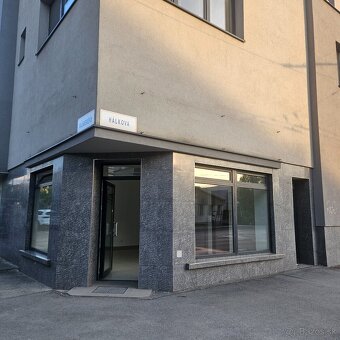 OBCHODNÝ PRIESTOR NA PRENÁJOM Žilina 78 m2 - 6