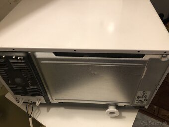 Kvalitná francúzka mikrovlnka Moulinex Optigrill Y57 za 30e - 6