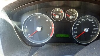 Ford FOCUS 1.6TDCI - 6