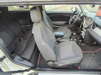 Mini Cooper Clubman 1.6D - 6